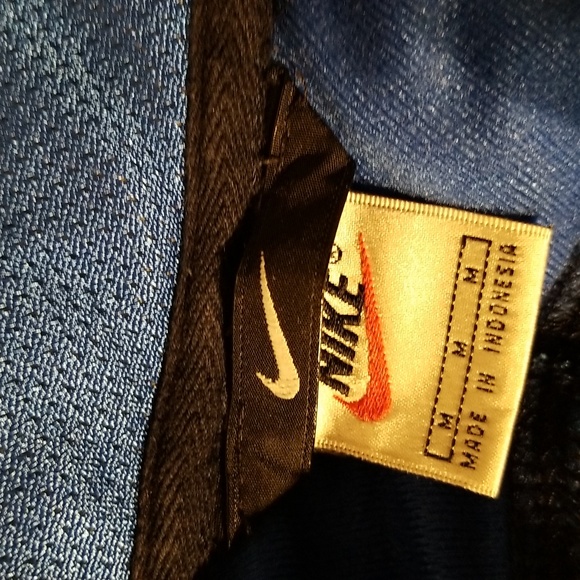 Vintage Nike Spellout Men's Sweater Top / Sz M / Dark blue, medium blue,… - Picture 6 of 17